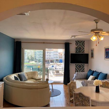 Appartement 80 M2,Port Rhodes D-2 Chambres, Terrasse Panoramique, Vue Sur Le Canal Principal D'Empuriabrava Exteriér fotografie