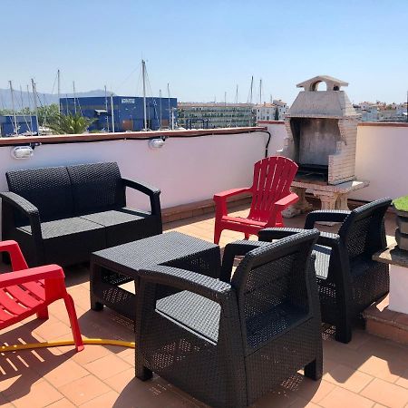 Appartement 80 M2,Port Rhodes D-2 Chambres, Terrasse Panoramique, Vue Sur Le Canal Principal D'Empuriabrava Exteriér fotografie
